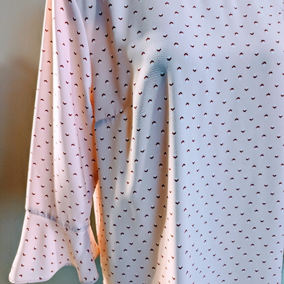 | Old Navy | Flowy Blouse | Light Pink | Large - Picture 6 of 10